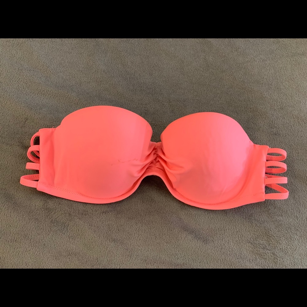 pink strapless bikini (comes with straps)